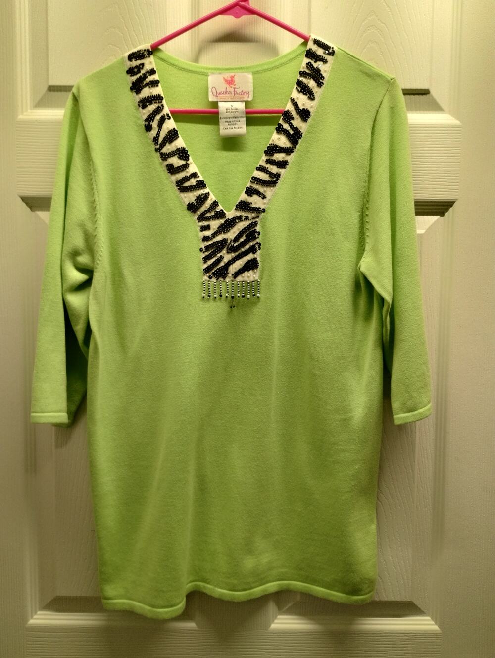 Quacker Factory QVC Women's Size Small Green Sweater Sequin & Bead Neckline